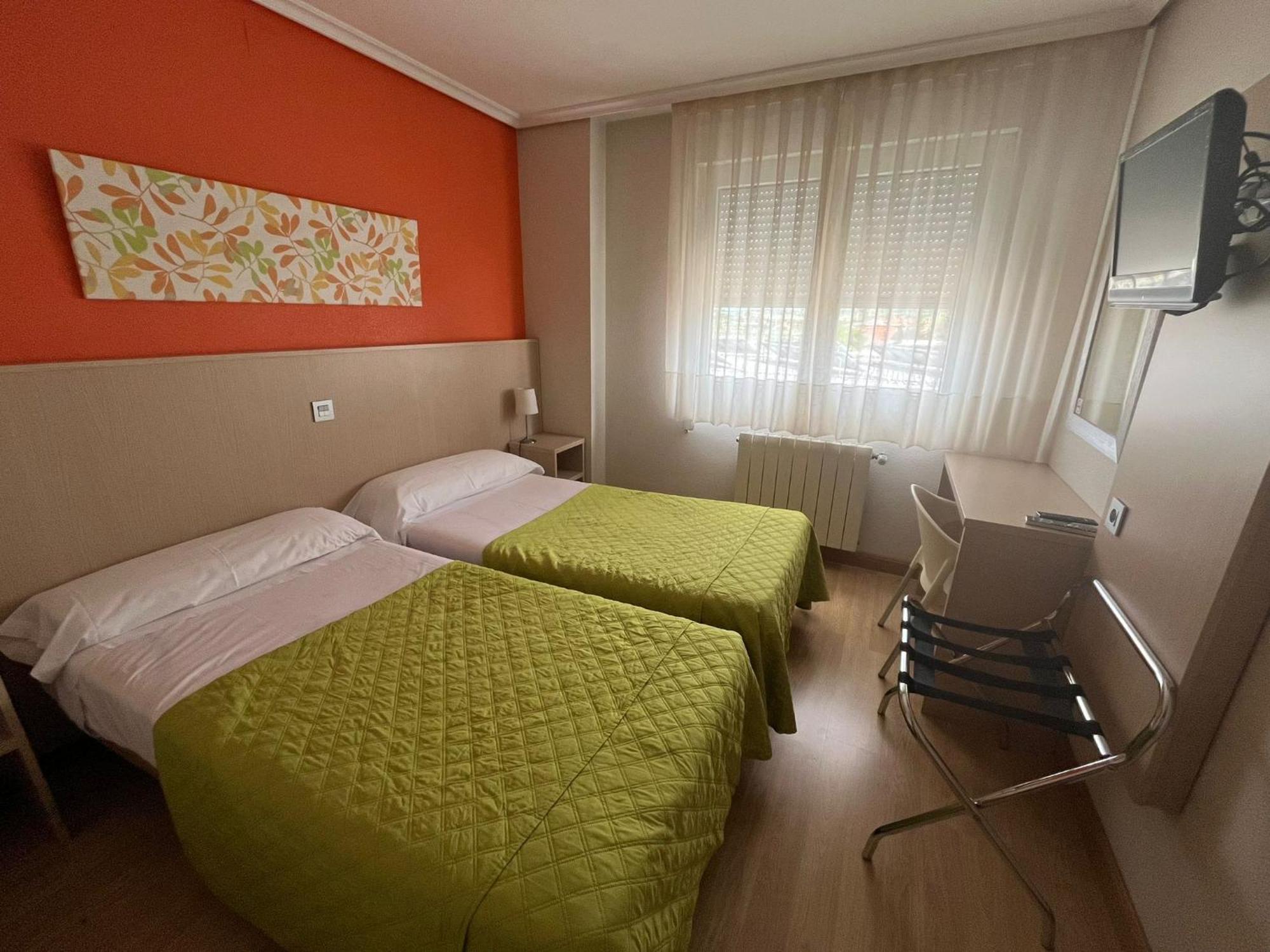 Hotel La Basilica Venta De Banos ภายนอก รูปภาพ
