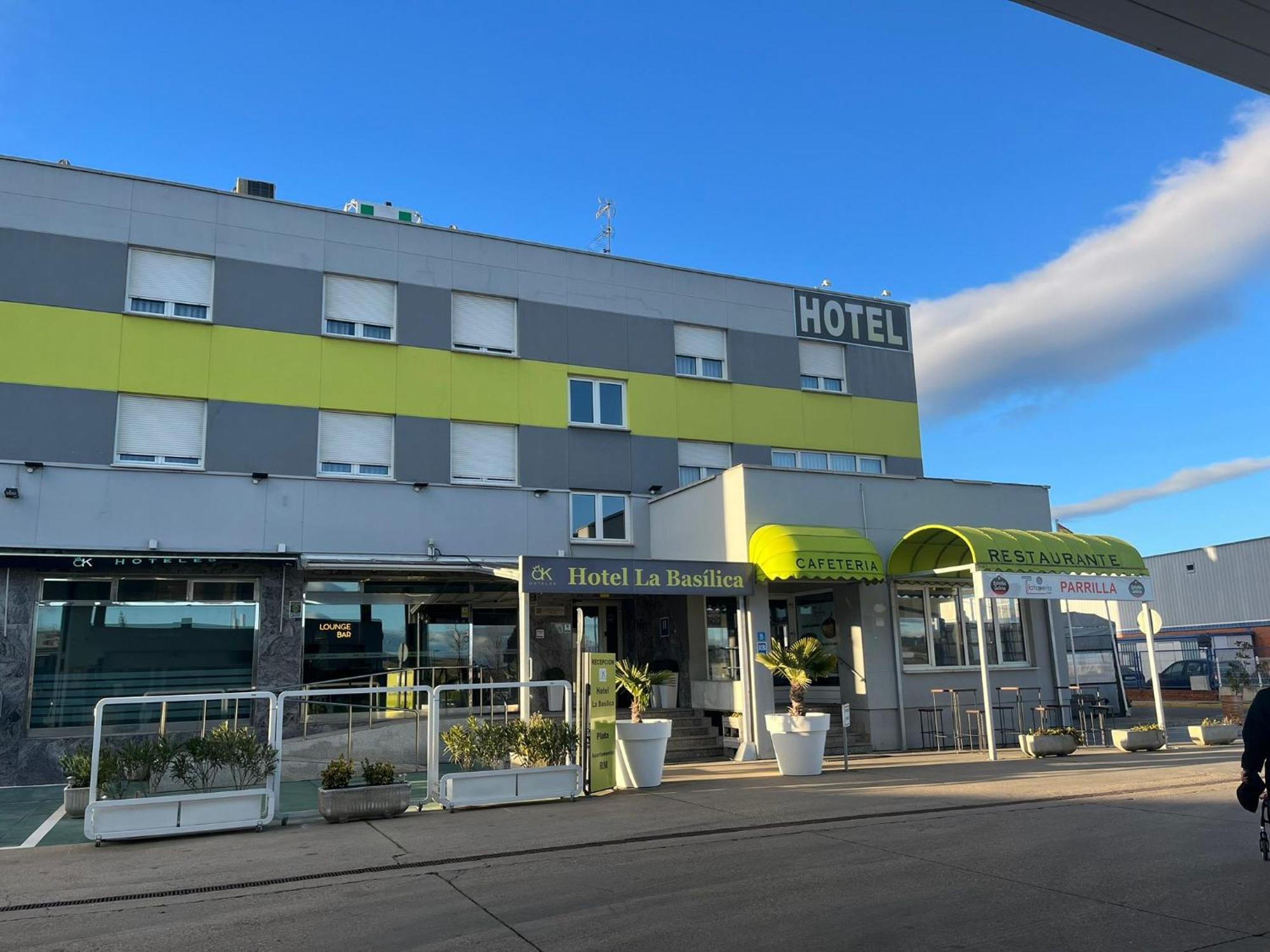 Hotel La Basilica Venta De Banos ภายนอก รูปภาพ